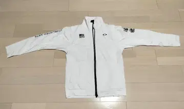 [공휴일 가격 인하] OAKLEY 화이트 풀 지퍼 자켓