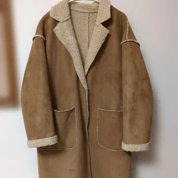 더블 클로젯 무스탕 코트 베이지