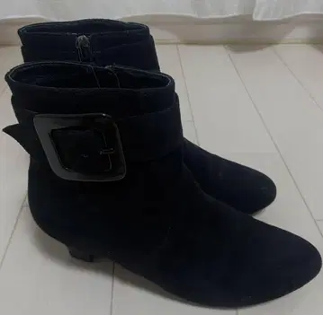 NUOVO 블랙 스웨이드 숏부츠 M