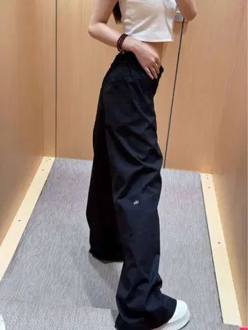 alo 카고 팬츠 블랙