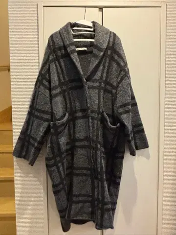 ZARA 그레이 체크 무늬 롱 코트 L