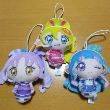 너와 아이돌 프리큐어 큐어 아이돌, 큐어 윙크, 큐어 큥큥