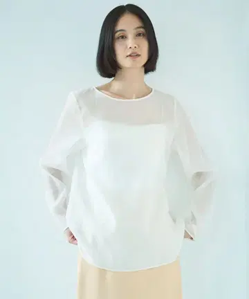 [안필로] 시어 라운드 테일 블라우스 WHITE 택 포함
