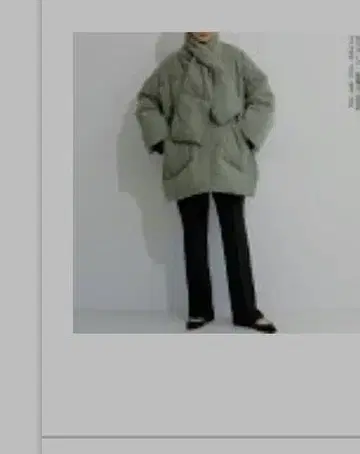 카키 머플러 포함 경량 다운 자켓 새상품급