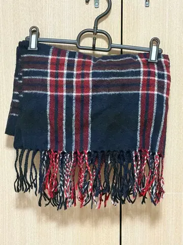 체크 무늬 머플러 네이비/레드