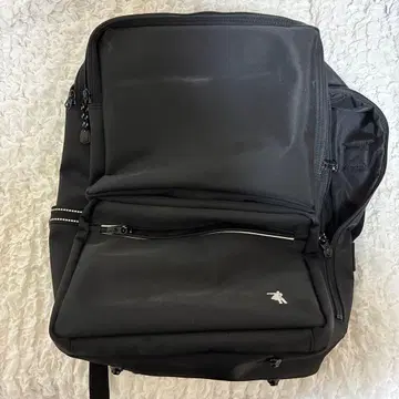 클라크 기념 국제 고등학교 백팩