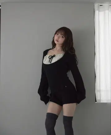 ANDMARY Raven gather set up 블랙