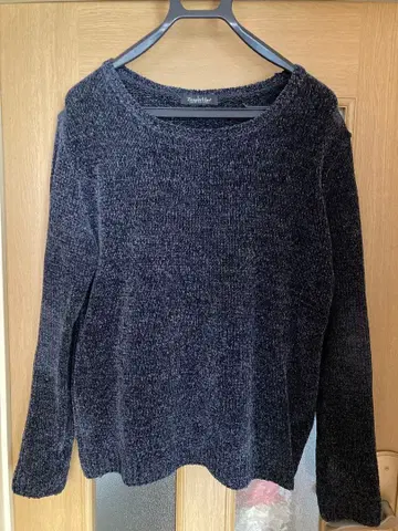 토네이도 마트 셔닐 얀 다크 그레이 블랙 니트