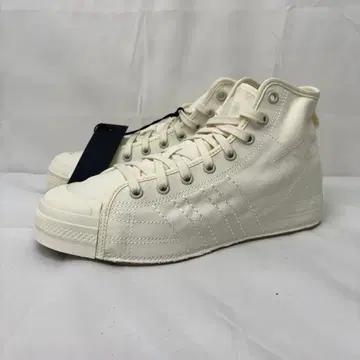 Y-3 화이트 하이컷 스니커즈 26.5