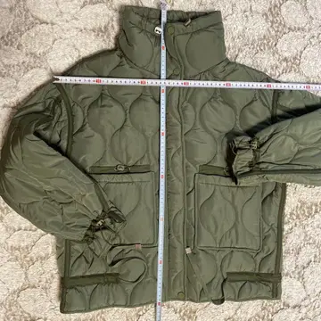 올리브색 퀼팅 자켓 L 사이즈
