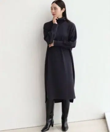 야마다야 Aga 아가 하이넥 원피스 블랙