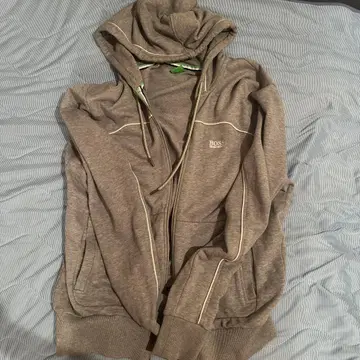 HUGO BOSS 그레이 후드 부착 후드티