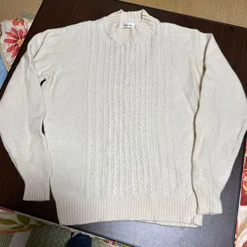 골든 베어 크림색 케이블 짜임 니트 스웨터