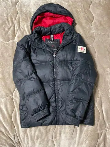 Tommy Hilfiger 다운 자켓 블랙/빨간색