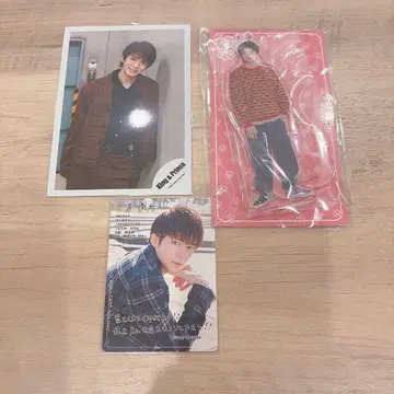 키시 유타 아크릴 스탠드