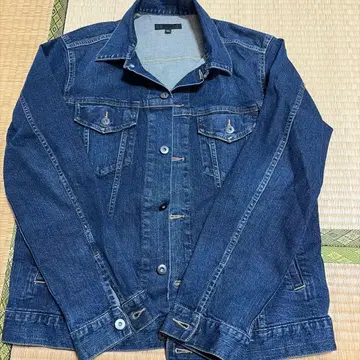 [ 유니클로 ] 다크 블루 데님 자켓