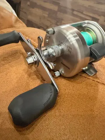 시마노 05 51 베이트 낚시릴