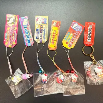 헬로키티 지역 한정 스트랩, 키링 쇼난 아이치 야마가타 등 족자 한정판