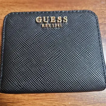 GUESS 블랙 접이식 지갑