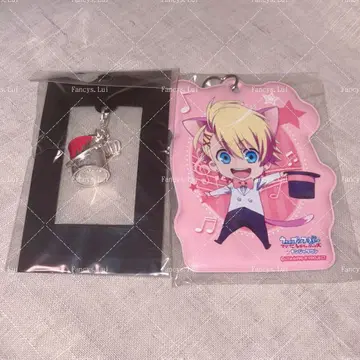 우타프리 쿠루스 쇼 참&패스 케이스 세트