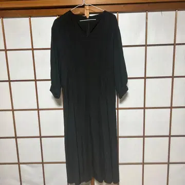 블랙 V넥 긴팔 원피스