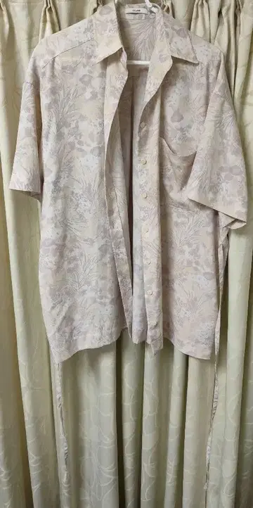 CLANE 꽃무늬 반팔 셔츠 포켓 부착 사이즈 1