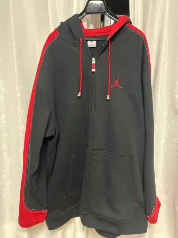 Jordan 그레이/레드 풀 지퍼 후디 XL 사이즈
