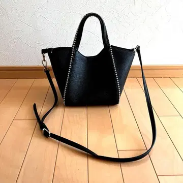 백 뷰티&유스 유나이티드 애로우즈