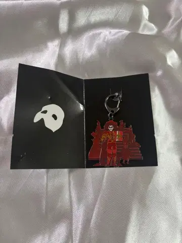 극단 사계 오페라의 유령 시크릿 키링 레드 데스