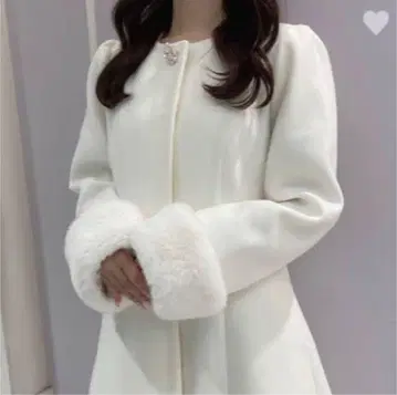 안미르 오리지널 비쥬 코트 화이트 S 사이즈 2022