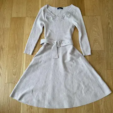 저스길리티 베이지 L 긴팔 니트 원피스