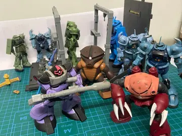 기동전사 건담 지온군 도크 외 모빌슈트 피규어