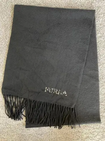 FURLA 훌라 캐시미어 머플러 블랙 큐빅