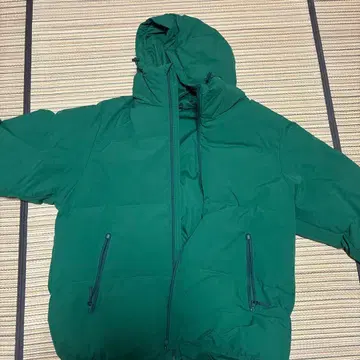 GU 다운 자켓 그린