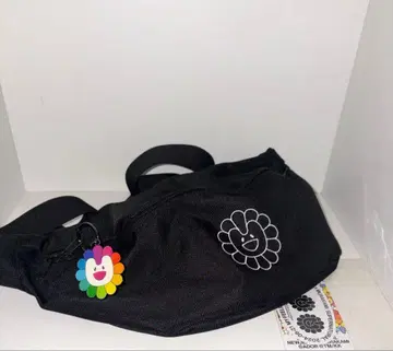 NewJeans x Murakami 응원봉 케이스 키링