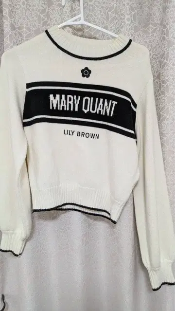 LILY BROWN MARY QUANT 니트 스웨터