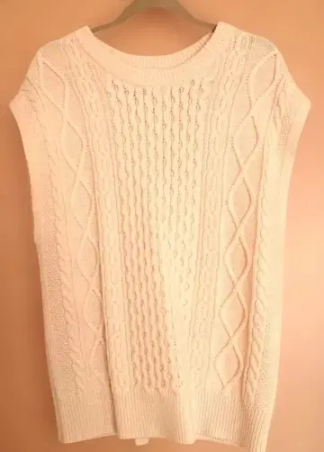 스픽 앤 스팬 백 레이스업 니트 베스트