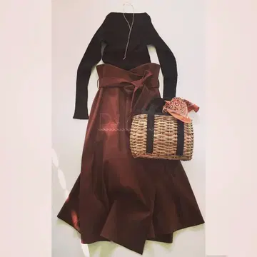 ELIN 랩스커트 브릭