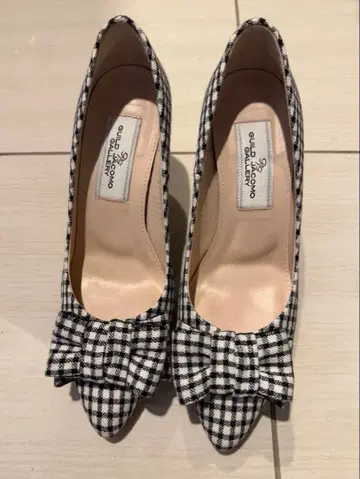 GUILD JACOMO GALLERY 리본 포함 하이힐 23.5cm