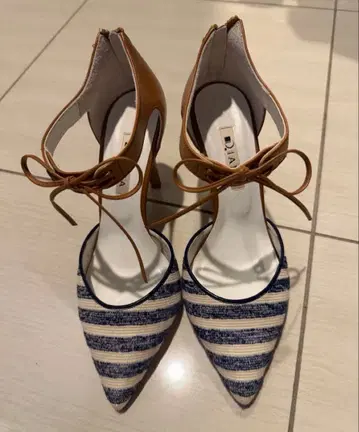 DIANA 펌프스 보더