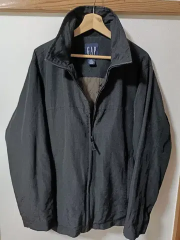 GAP 블랙 나일론 자켓