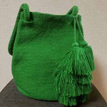 CHILA BAGS 그린 태슬 숄더백