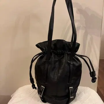 Alexander McQueen 블랙 드로우 스트링 백