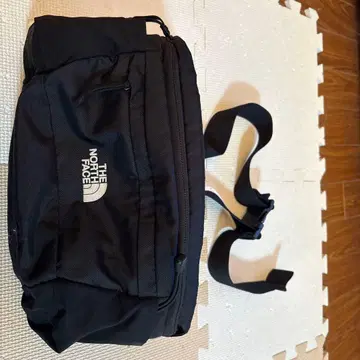 THE NORTH FACE 바디백 블랙