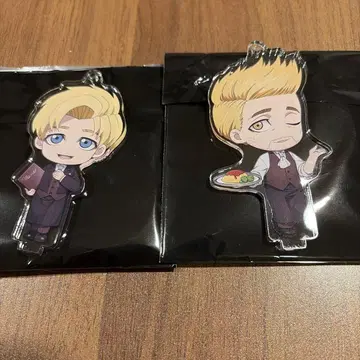 치. 콜라보 카페 아크릴 스탠드 라파우 노바크