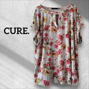 1점 한정 CURE. 꽃무늬 슬리브리스 셔츠 티셔츠 상의 [ 2XL ]