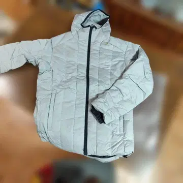 아디다스 퍼포먼스 다운 자켓 XO 사이즈