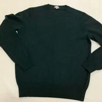 새상품급 UNIQLO 캐시미어 100% V넥 니트 다크 그린 M