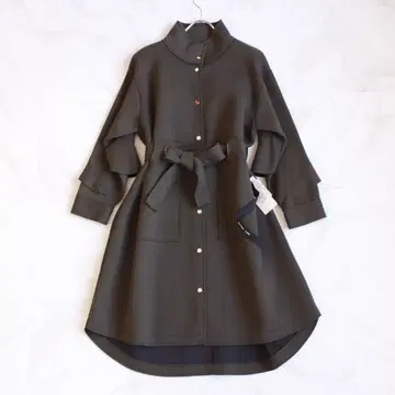 [택 포함 새상품] Eimee Law 백프릴 본딩 코트 M사이즈