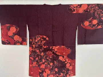 전통적인 꽃무늬의 에바 코트 217